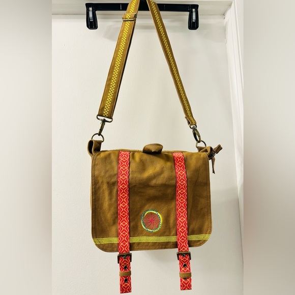 American Girl Doll Lea’s Collection Messenger Bag/Crossbody/ Purse Tan - Picture 1 of 7